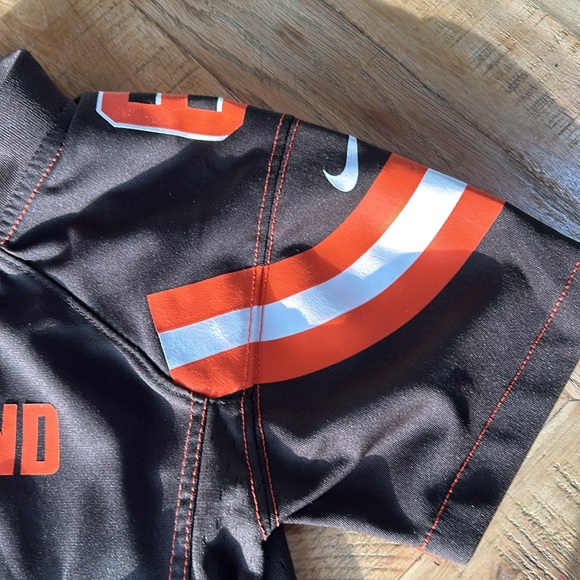 Baker Mayfield Cleveland Browns football jersey - Picture 4 of 8
